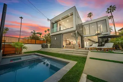 Image de 5bdr Luxury Doheny Villa! !