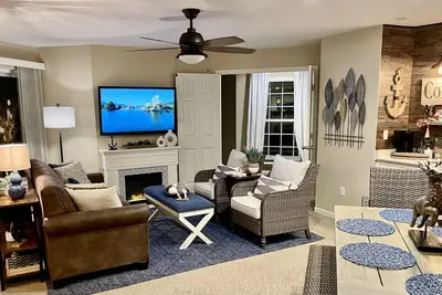Image de Newly Furnished Lakefront Condo in Kimberling City