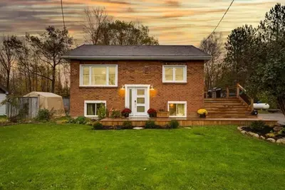 Image de Cheerful & cozy 3 Bedroom Cottage w/Hot tub