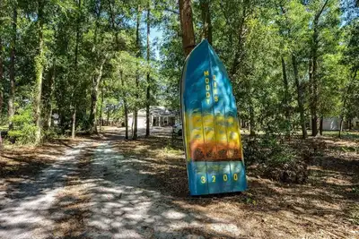 Image de 1 Acre |Dogs Ok |Firepit |Level 2 Ev Charger |Book Moody Woods Next Door for More
