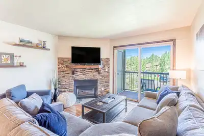 Image de Remodeled Condo. Less than 1 mile to Steamboat Ski Area