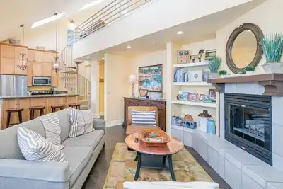 Image de Blue Mesa Lodge 40b by AvantStay | Ski In/ Ski Out Unit w/ Balcony!
