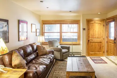 Image de Cimarron Lodge 22 by AvantStay | Ski-In/Ski-Out Property w/ Two Hot Tubs!
