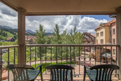 Image de Westermere 311 - 2 by AvantStay | Just Steps From Ski Area w/ Great Views!