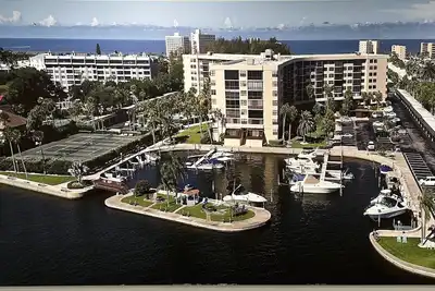Image de Waterfront sunrise views on beautiful Siesta Key minutes from beach and downtown