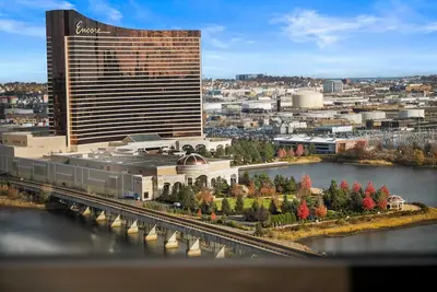 Image de fabulous View 3Bed 2Bath Apartment by Assembly Row