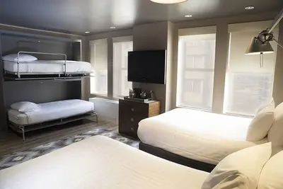 Image de 3 Family Rooms at The Gallivant Times Square, Pets Allowed