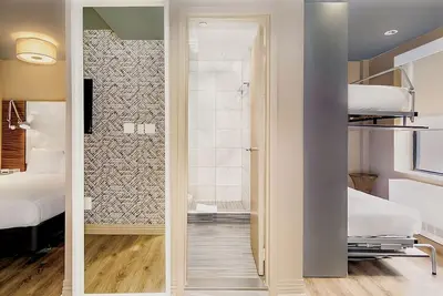 Image de 3 Premium Rooms at The Gallivant Times Square