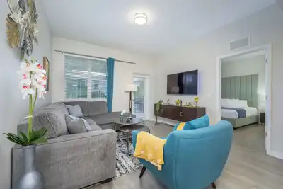 Image de Epic Universe Brand New Modern Vista Cay Reserve Condo - 6005