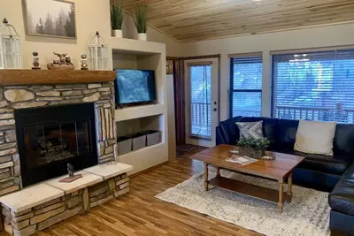 Image de The Cozy Cabin!