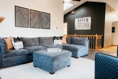 Image de Hot Tub + Indoor Pool + Games Galore