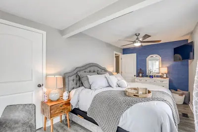 Image de Riverfront! Shenandoah River! Sleeps 4! New Hot Tub