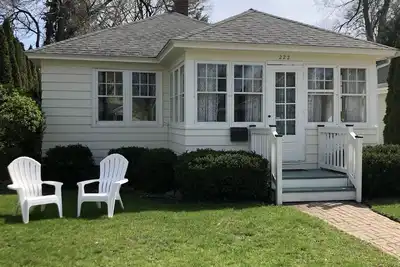 Image de Location, Location, Location! Historic District near downtown