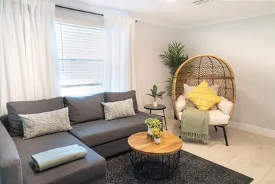 Image de Tranquil & Fully Renoveted Home Near Busch Gardens