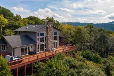 Image de Skytop Chateau at The Summit of Beech - Incredible 50+ Views! Game Room!