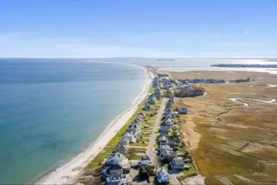 Image de Ocean Front Home on Duxbury Beach