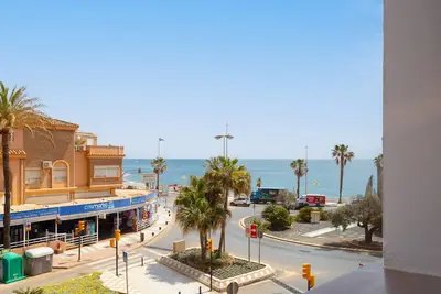 Image de Garceta - Nice apartment in first sea line. Free WiFi.