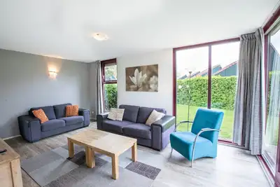 Image de Maison de Vacances à Zélande avec Jardin
