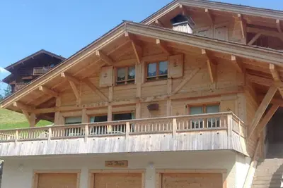 Image de Triplex 8 pers. en Chalet Traditionnel, Pied des Pistes, Terrasse, Balcon, Parking