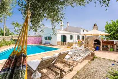 Image de Maison de vacances familiale 'Casa Rural Menorquina' avec piscine, jardin et 2 terrasses
