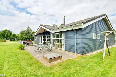 Image de Chic vacation home for up to 16 people, 4 bedrooms, Hems, 2 bathrooms
