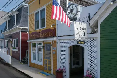 Image de J & E Riggins - Inn on the Harbor