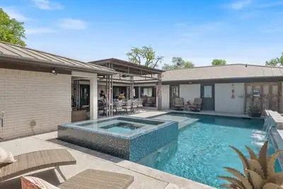Image de The Harbor House | Swimming Pool | Walking to Hsb Resort | Hot Tub
