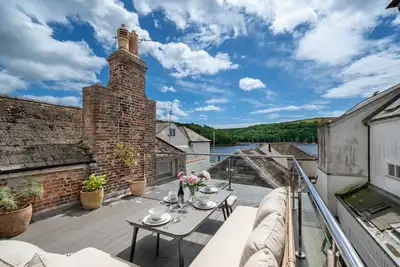 Image de Pont View - Deux Chambres Appartement, Couchages 4