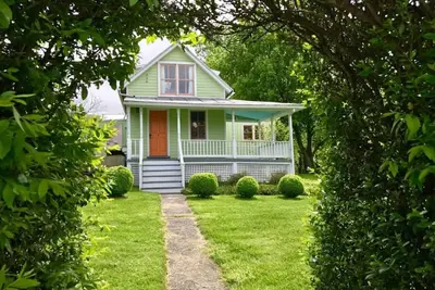Image de Carrot Top Cottage surrounded by National Park