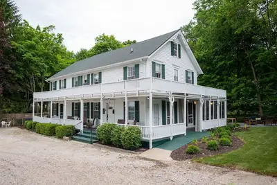 Image de Historic Downtown Saugatuck Home - sleeps 12