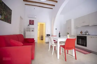 Image de Jade House in the Center a stone's throw from the sea
