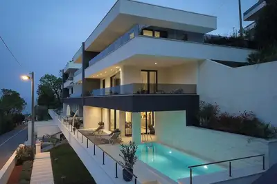 Image de Amazing modern 3-Br villa with heated pool just above Icici Marina