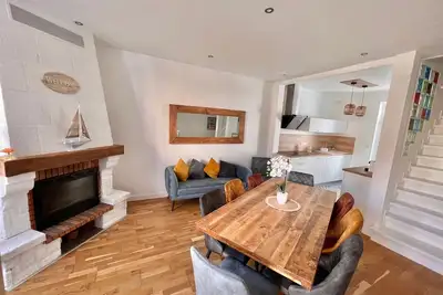 Image de Maison à 100 mètres de la plage et des commerces
