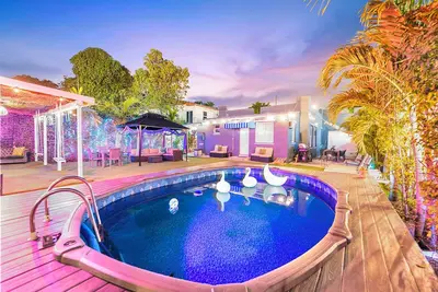 Image de Villa Ciao Bella | Sleeps 25 | Pool + Hot Tub