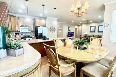 Image de Spacious Condo ** Marina nearby ** Table Rock Lake