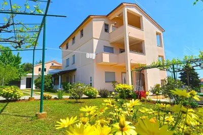 Image de Apartment 1779/53710 (Istria - Banjole), 550m from the beach