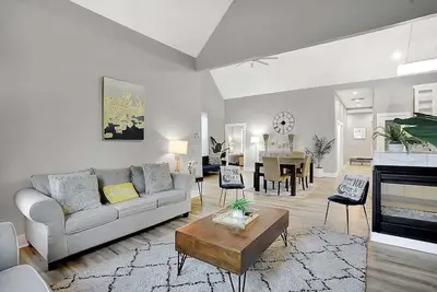 Image de Cozy and Elegant 4 Br Home Perfect for Getaways