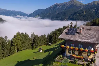 Image de Only a few kilometers uphill, secluded from Bad Gastein lies the Appartementh