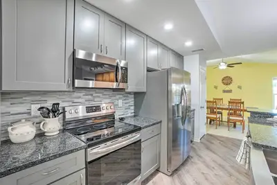 Image de Clearwater Family Home w\/ Private Hot Tub!