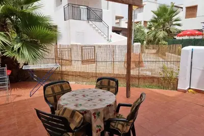 Image de Naturist ground floor house with courtyard in first line!
