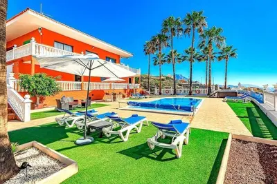 Image de Villa Raquel with sea views