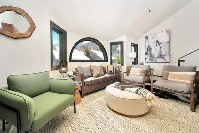 Image de Lulu 6j Walk to Lift 7 + Pool & HotTub - 2 Bedroom+Loft, 3 Bathroom, Sleeps 6