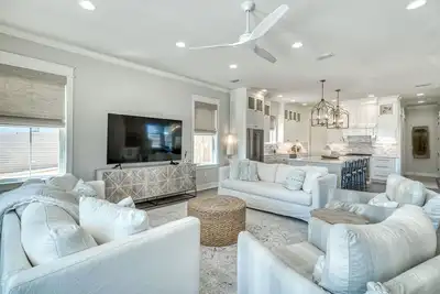 Image de Gorgeous Inlet Beach Home close to 30a * 4 min walk to Beach * Bike to Rosemary