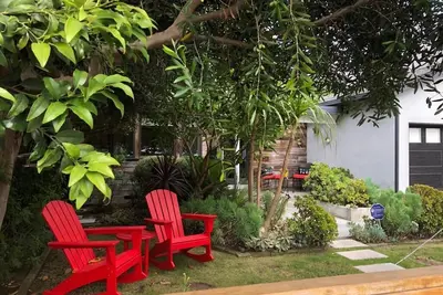 Image de Ideal location, Minutes to Beach & Abbott Kinney, lots of parking