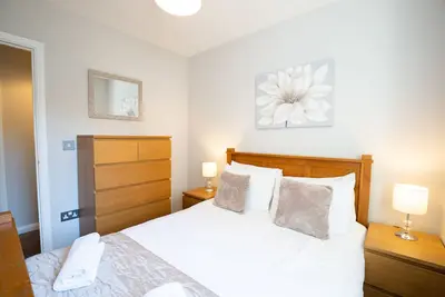 Image de Appartement-Salle de bain privée séparée-Vue ville