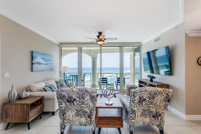 Image de Brand new Furnishings! 2b Gulf Front Tower 5-1203