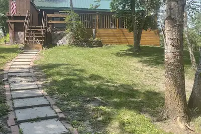 Image de Cozy Cabin next to Lake Metigoshe