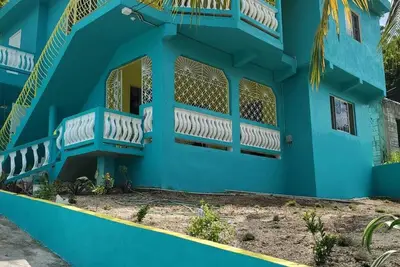 Image de One house. Two separate apartments