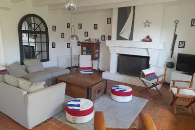 Image de Bretagne. Maison de Capitaine. plage à pied.