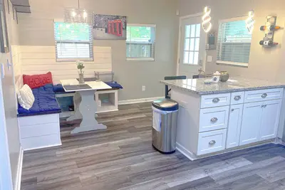 Image de Lovely 3br 3ba Home minutes from Airport/Downtown Atlanta